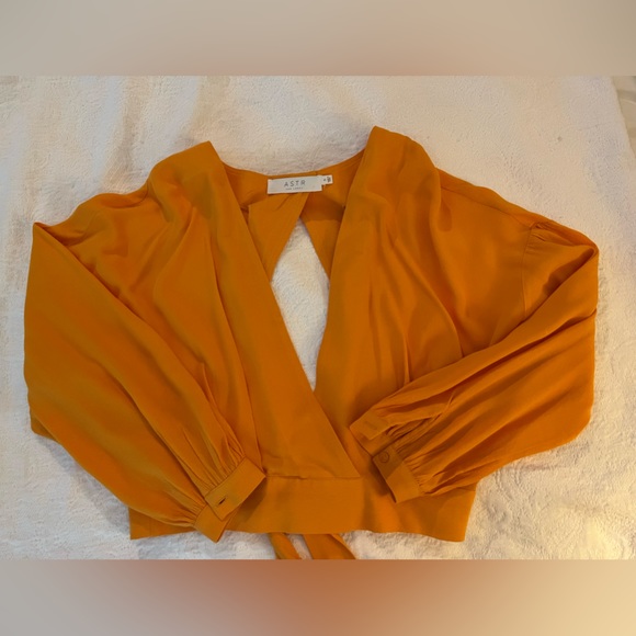 Astr Blouse - Picture 1 of 2